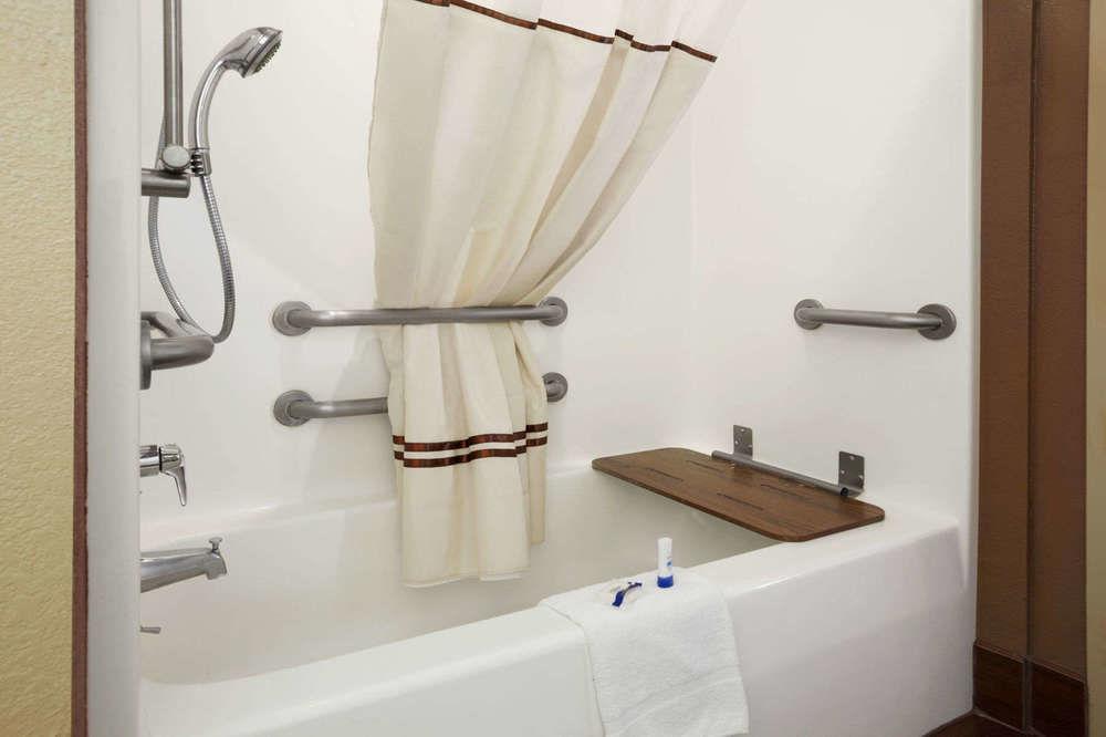 Best Western El Paso Airport Entrada Hotel Экстерьер фото