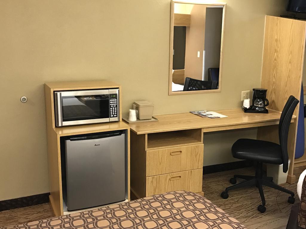 Best Western El Paso Airport Entrada Hotel Экстерьер фото
